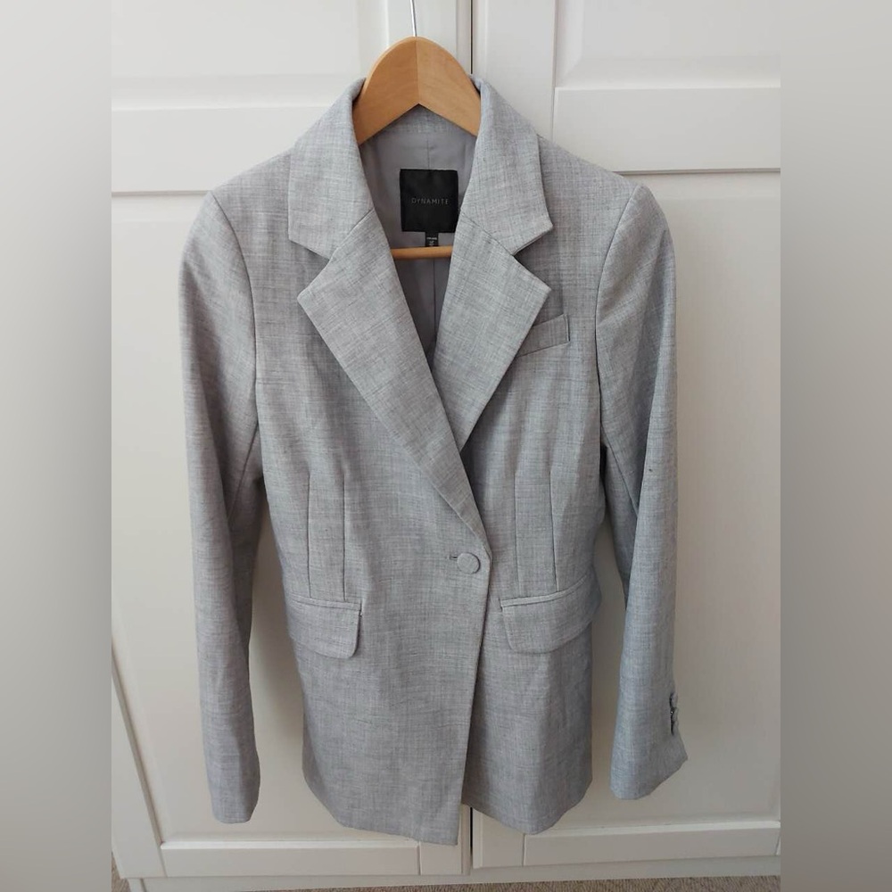 Dynamite light grey blazer